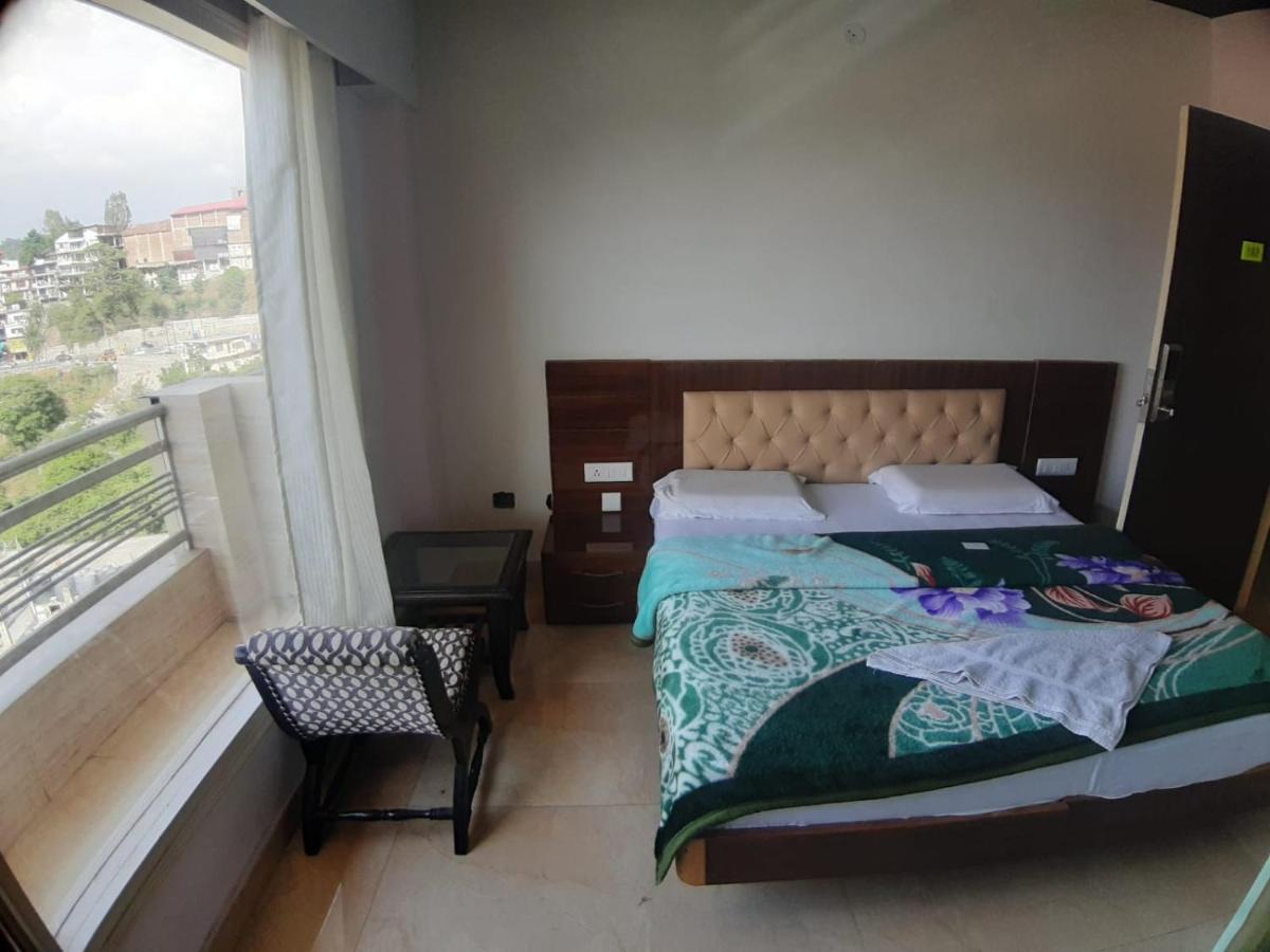Destiny Hotel Solan Екстер'єр фото
