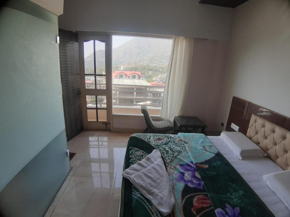 Destiny Hotel Solan Екстер'єр фото