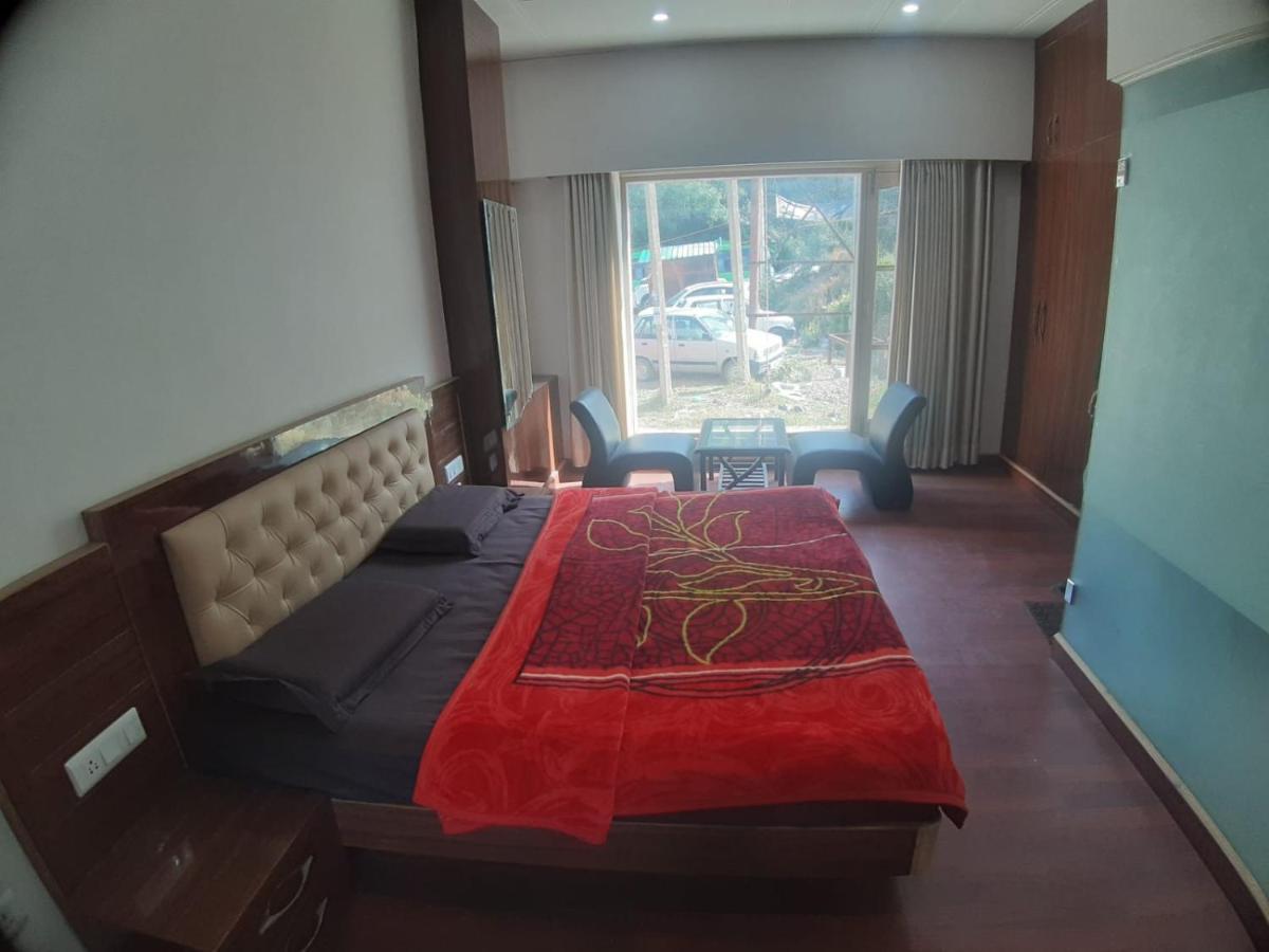 Destiny Hotel Solan Екстер'єр фото