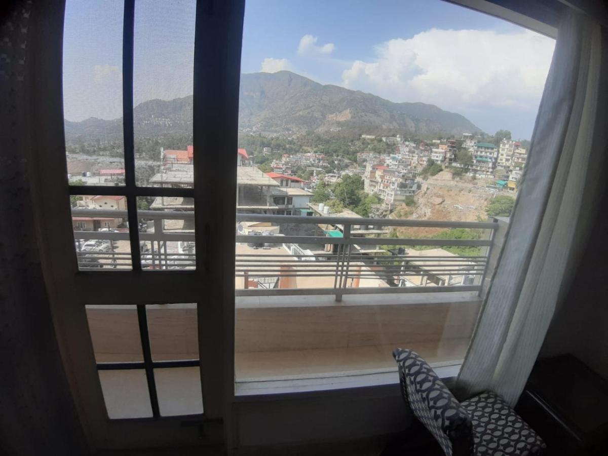 Destiny Hotel Solan Екстер'єр фото