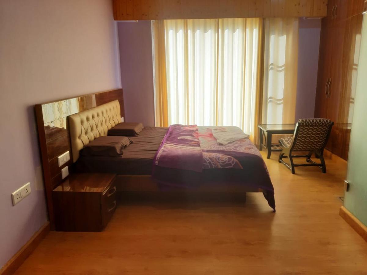 Destiny Hotel Solan Екстер'єр фото